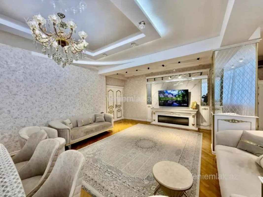 Satılır 4 otaqlı yeni tikili 150 m²