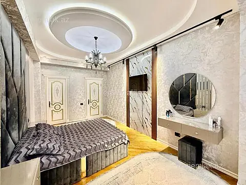 Satılır 4 otaqlı yeni tikili 150 m²