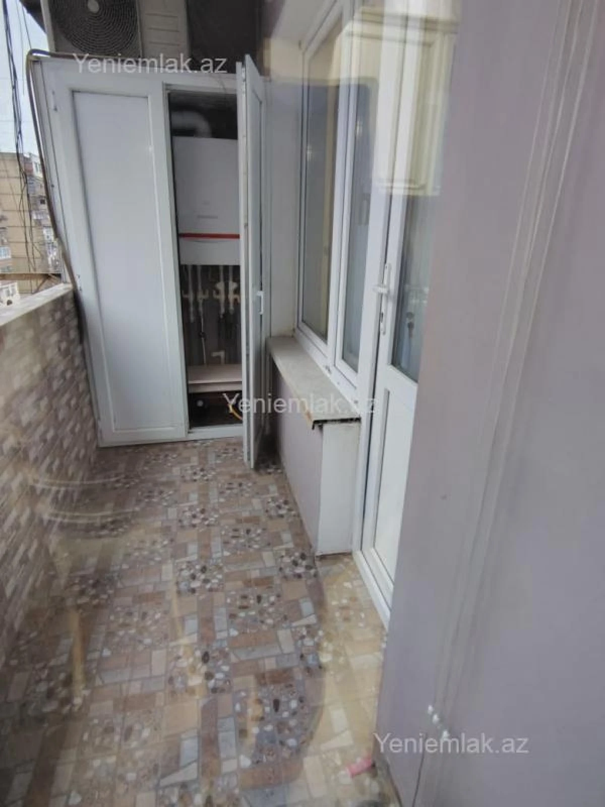 Satılır 3 otaqlı köhnə tikili 75 m²