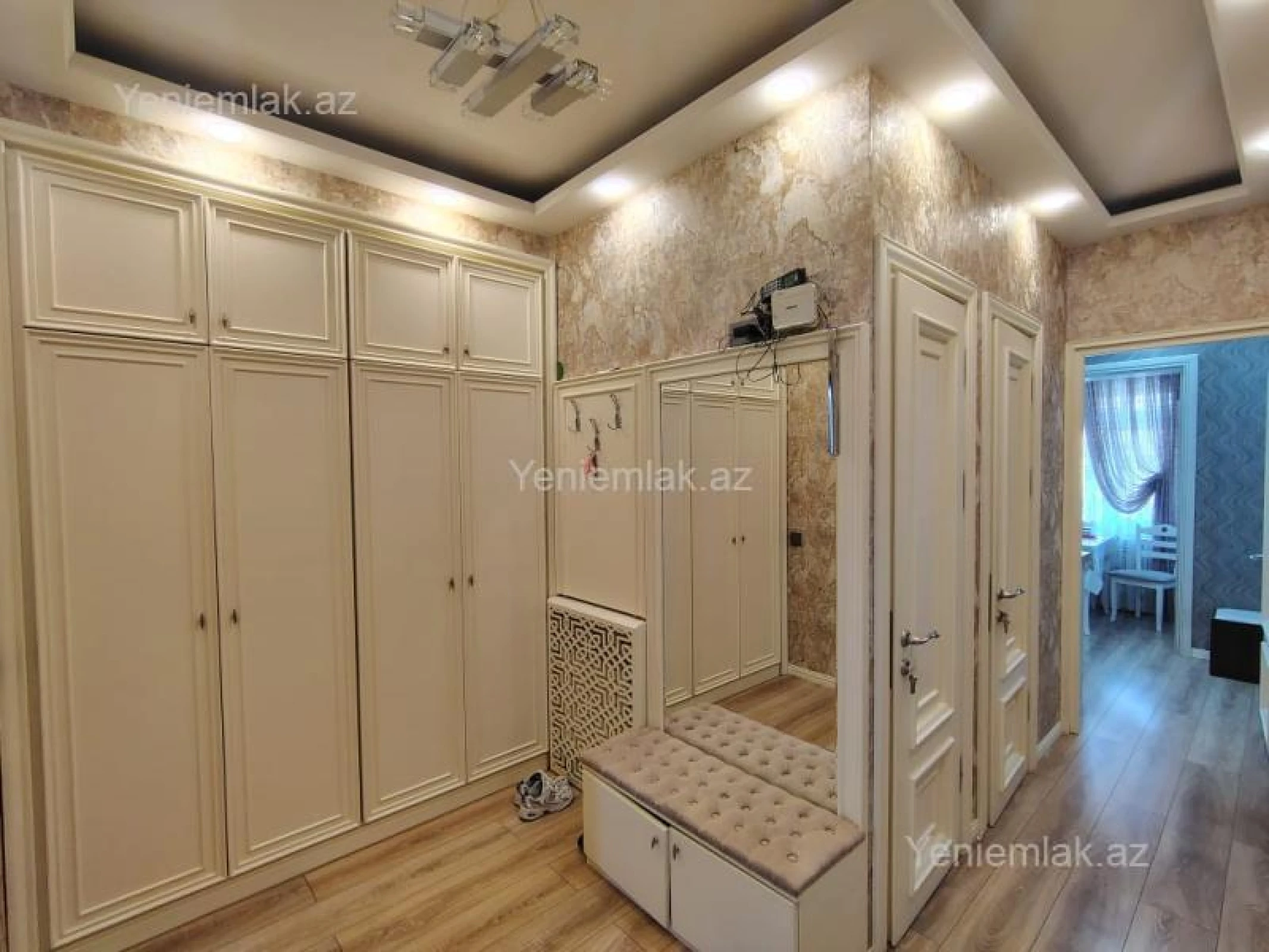 Satılır 3 otaqlı köhnə tikili 75 m²