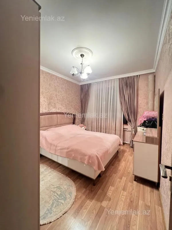 Satılır 3 otaqlı köhnə tikili 80 m²