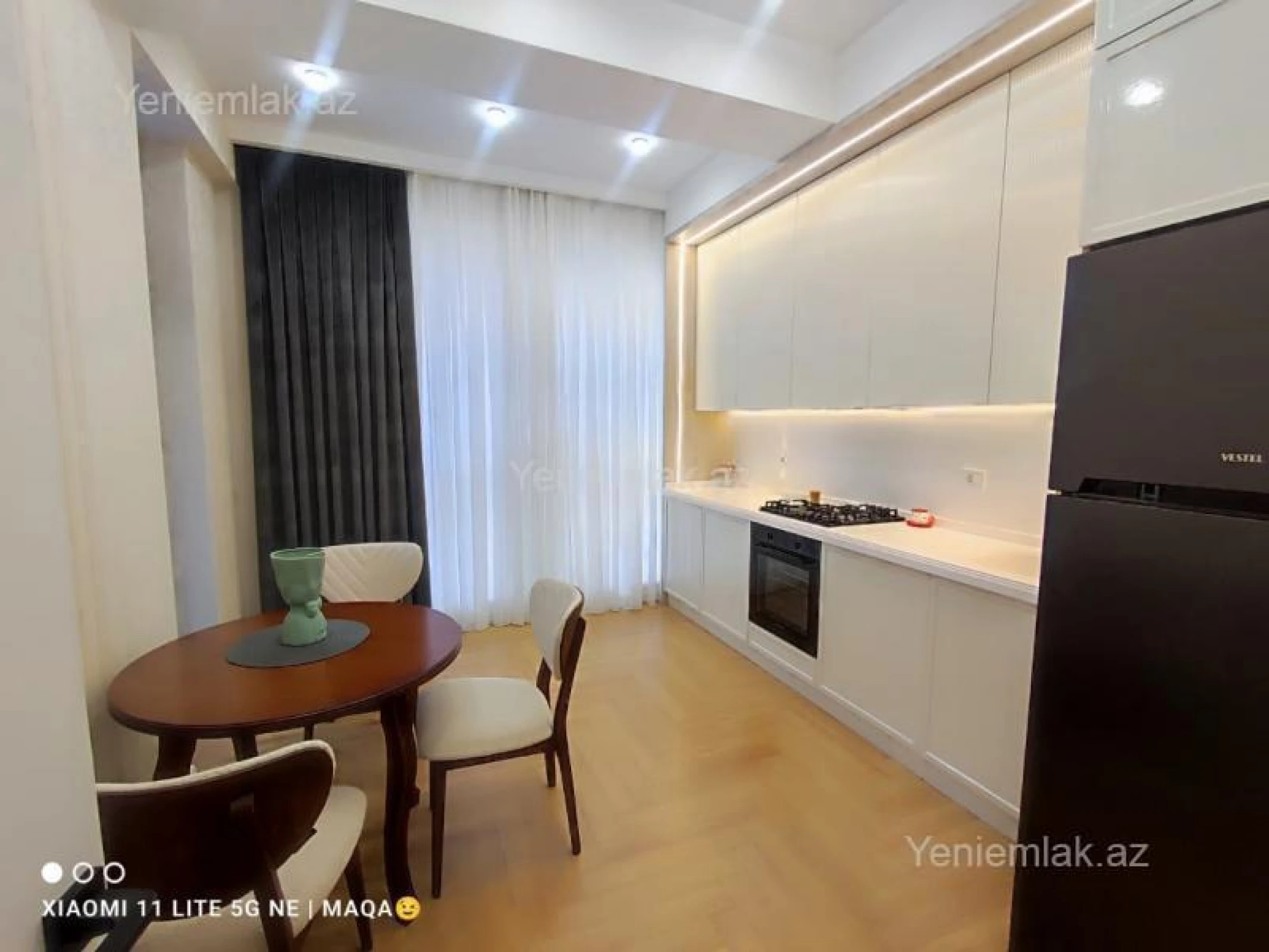 Satılır 3 otaqlı yeni tikili 100 m²