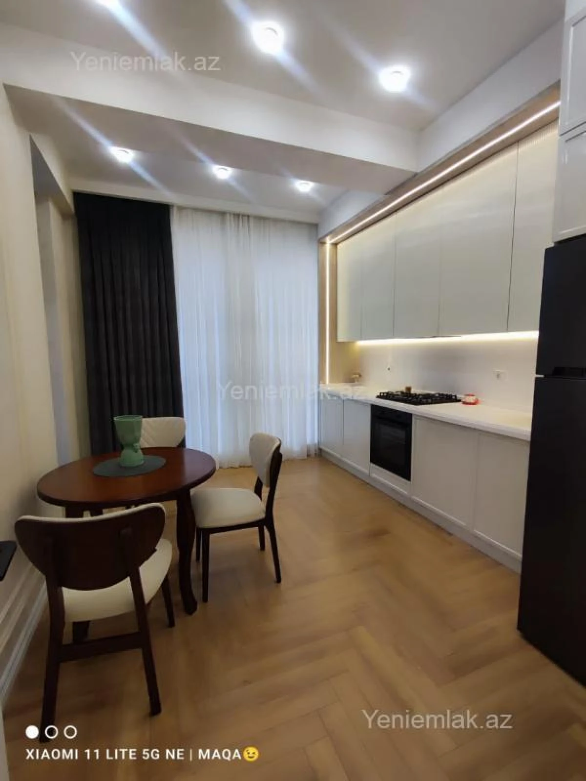 Satılır 3 otaqlı yeni tikili 100 m²