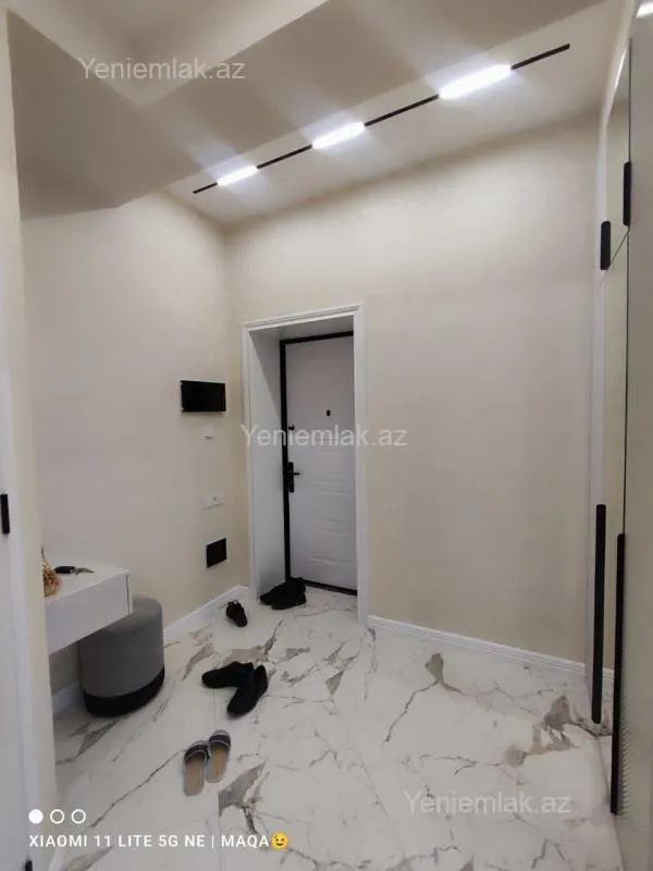 Satılır 3 otaqlı yeni tikili 100 m²