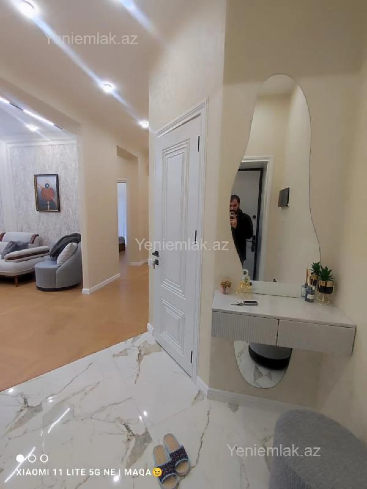 Satılır 3 otaqlı yeni tikili 100 m²