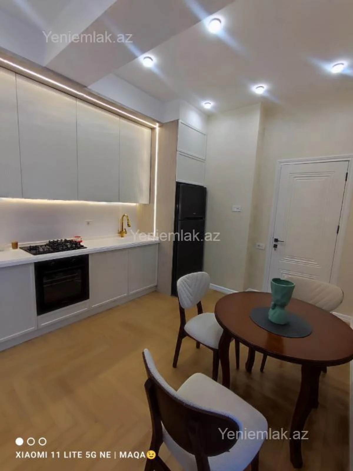 Satılır 3 otaqlı yeni tikili 100 m²