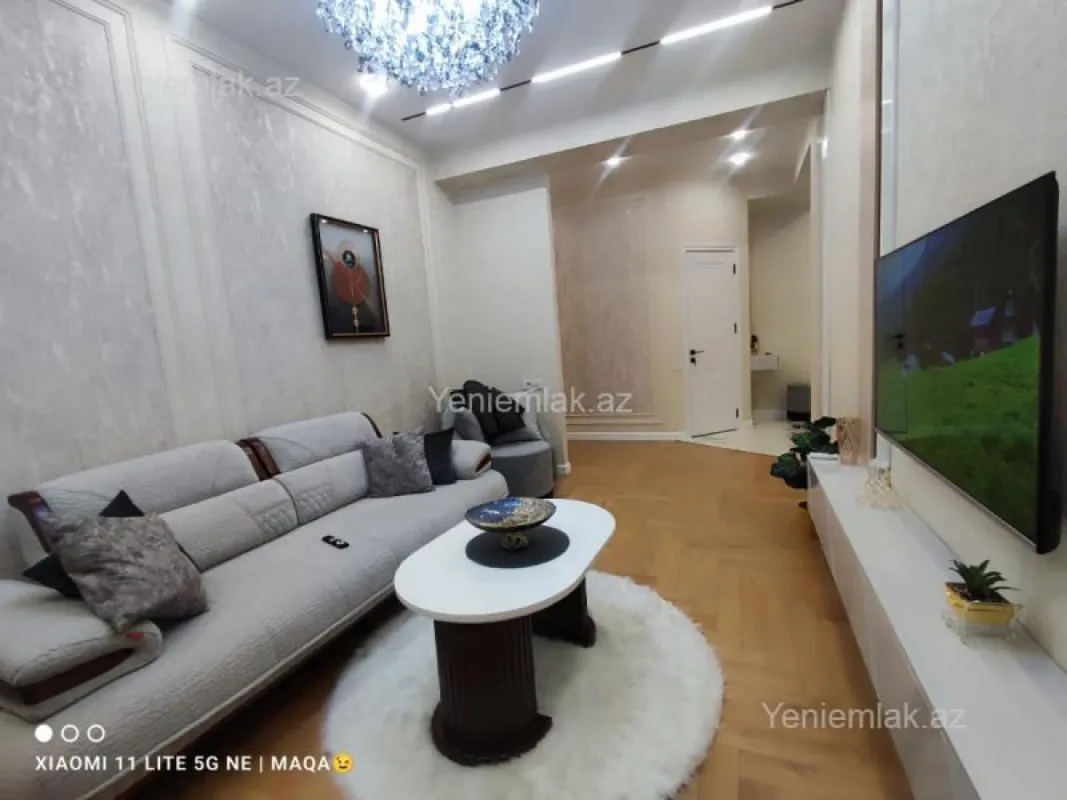 Satılır 3 otaqlı yeni tikili 100 m²