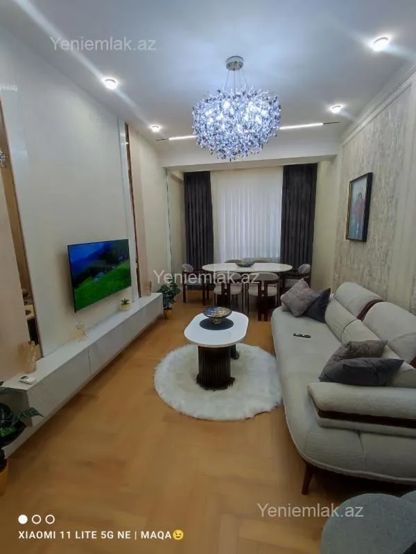 Satılır 3 otaqlı yeni tikili 100 m²