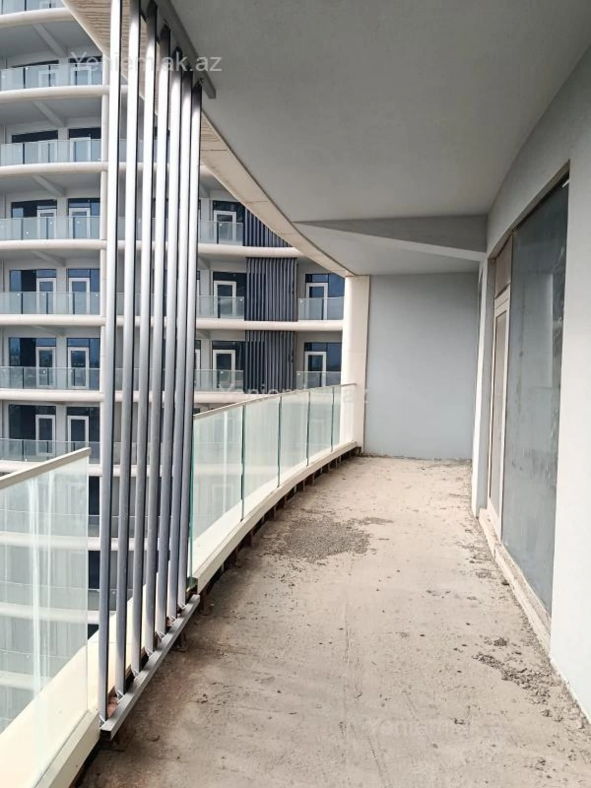 Satılır 3 otaqlı yeni tikili 120 m²