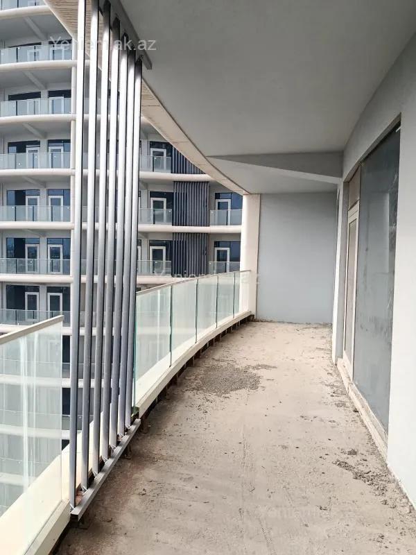 Satılır 3 otaqlı yeni tikili 120 m²