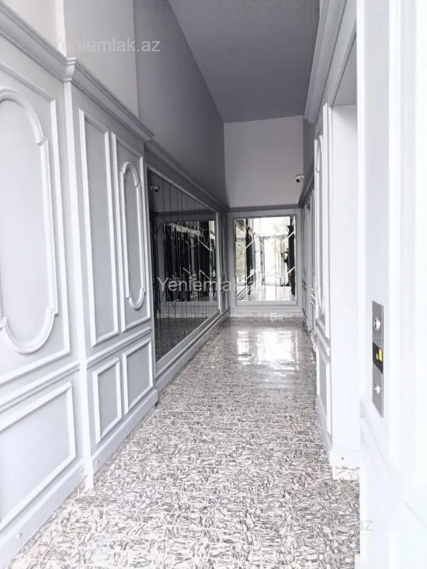 Satılır 3 otaqlı yeni tikili 120 m²