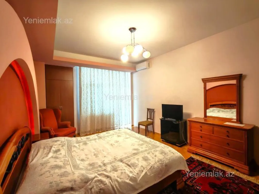 Satılır 4 otaqlı yeni tikili 223 m²