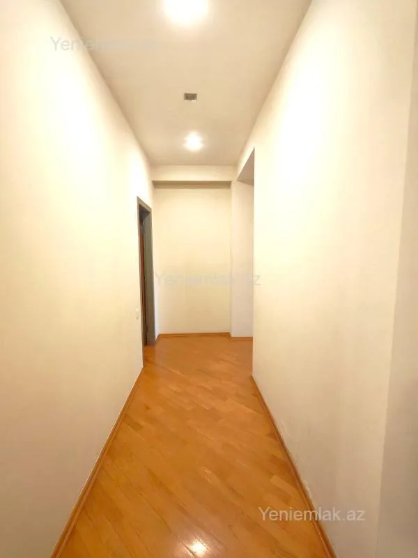 Satılır 4 otaqlı yeni tikili 223 m²