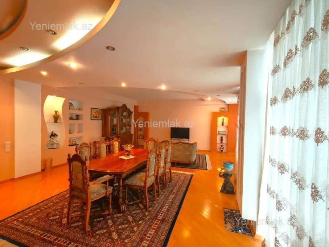 Satılır 4 otaqlı yeni tikili 223 m²