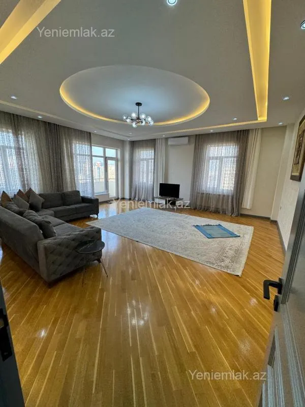 Satılır 3 otaqlı yeni tikili 150 m²