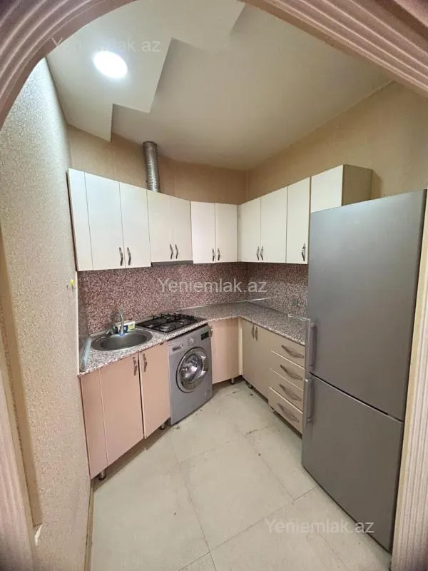 Satılır 3 otaqlı yeni tikili 100 m²