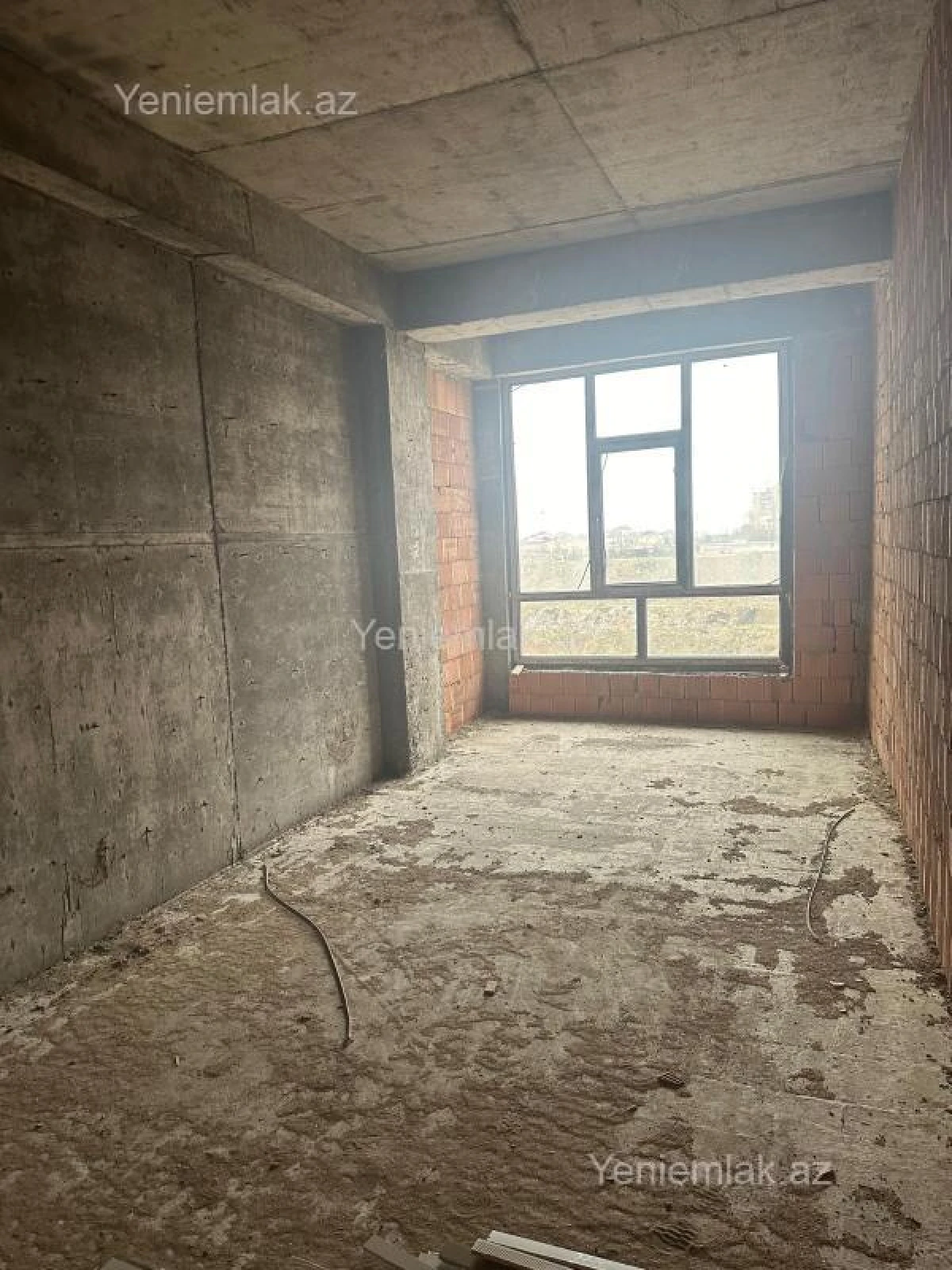 Satılır 2 otaqlı yeni tikili 80 m²