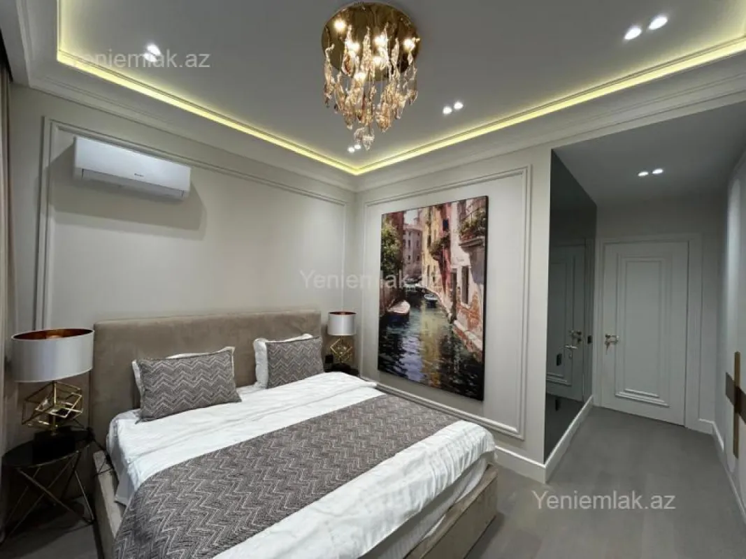 Satılır 4 otaqlı yeni tikili 140 m²