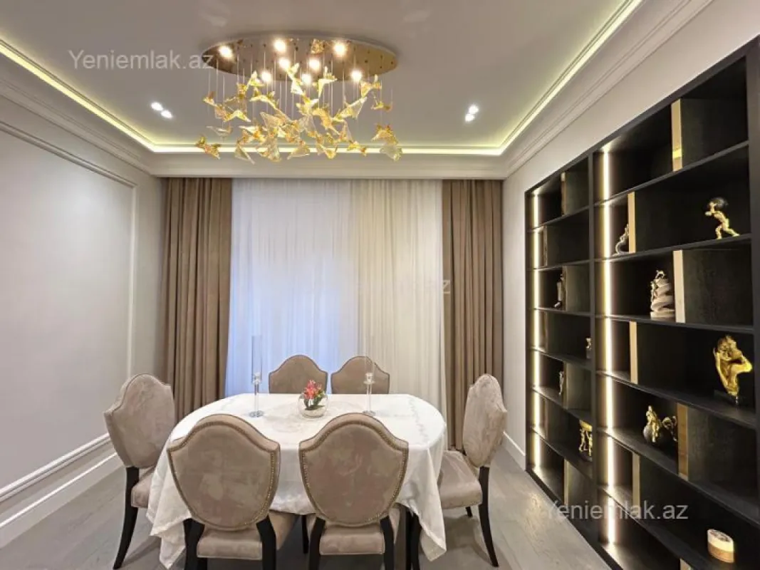 Satılır 4 otaqlı yeni tikili 140 m²