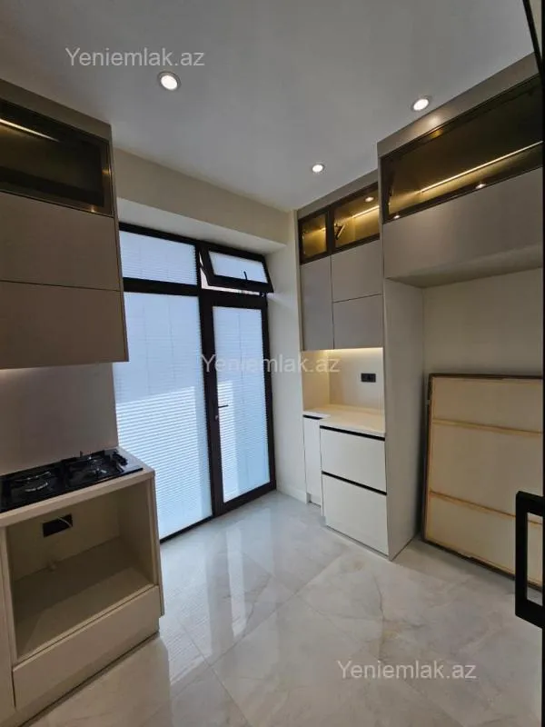 Satılır 3 otaqlı yeni tikili 103 m²