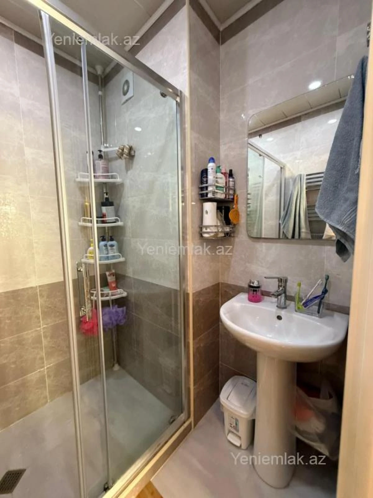 Satılır 3 otaqlı yeni tikili 83 m²