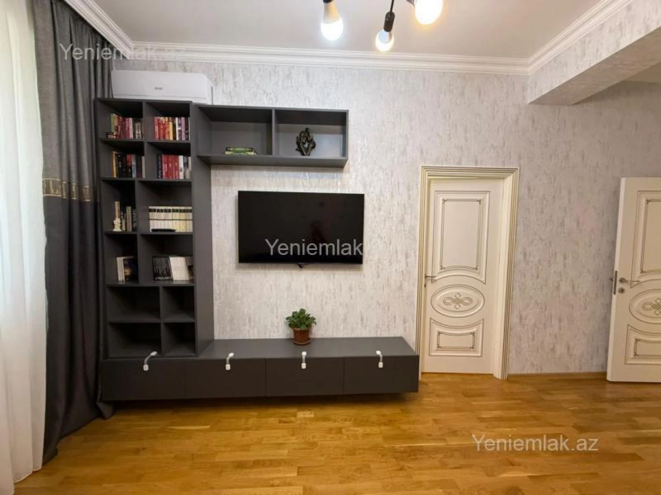 Satılır 3 otaqlı yeni tikili 83 m²