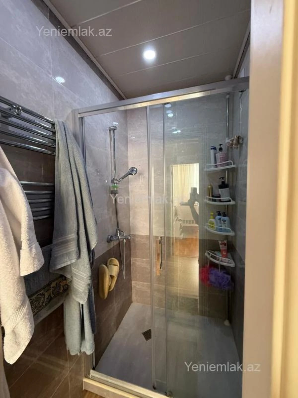 Satılır 3 otaqlı yeni tikili 83 m²