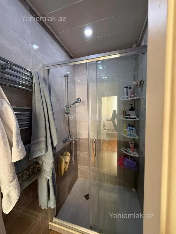 Satılır 3 otaqlı yeni tikili 83 m²