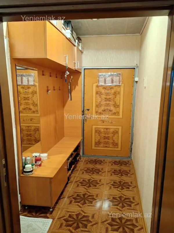 Satılır 2 otaqlı köhnə tikili 55 m²
