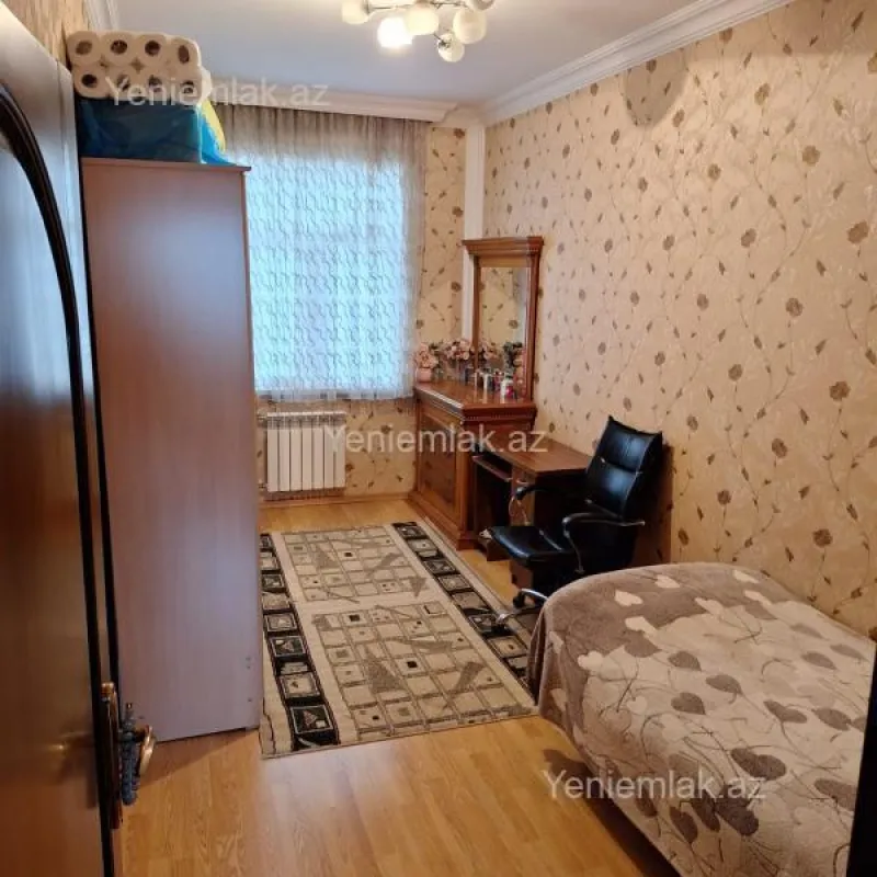 Satılır 2 otaqlı köhnə tikili 55 m²