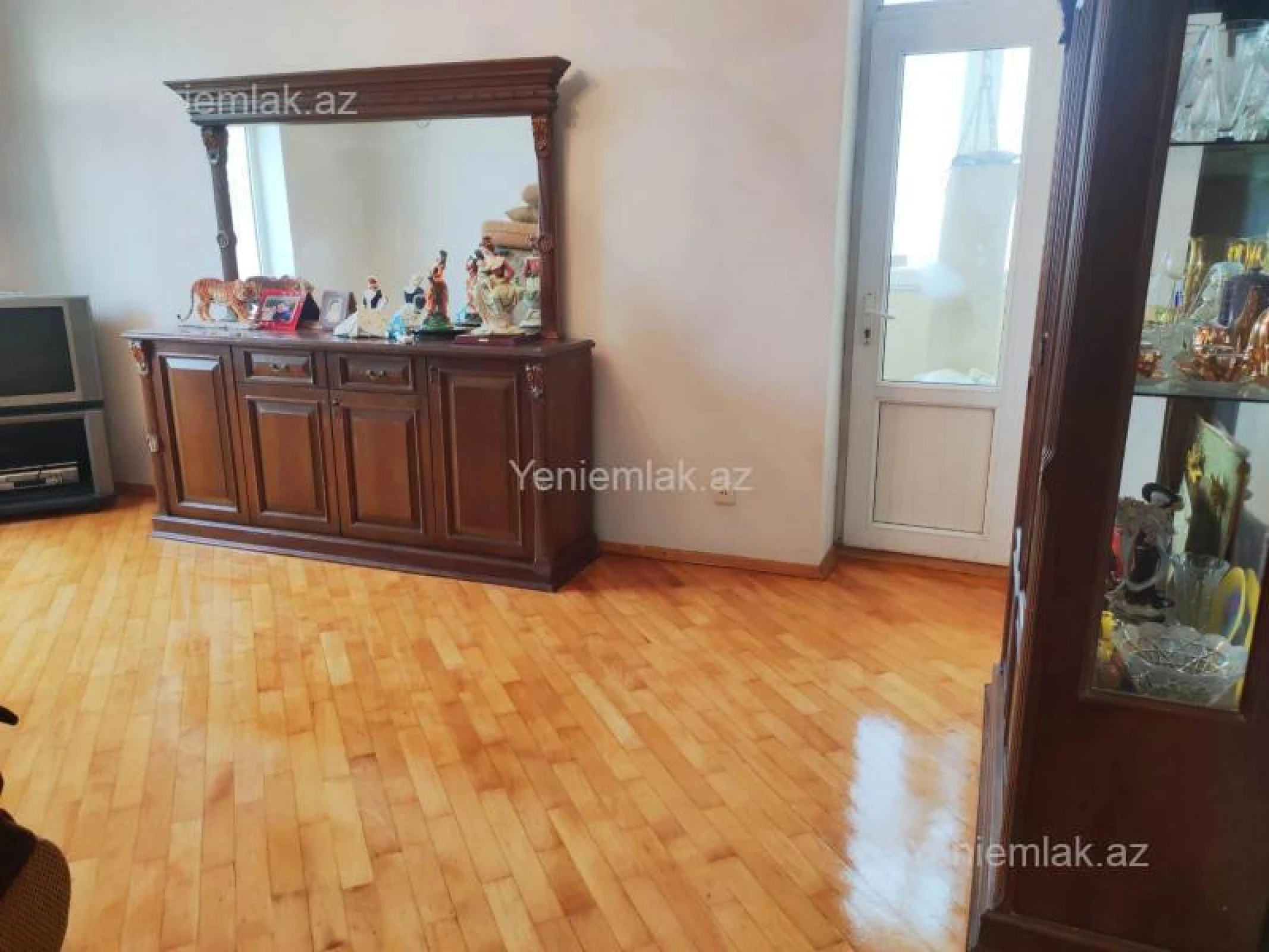 Satılır 3 otaqlı yeni tikili 96 m²