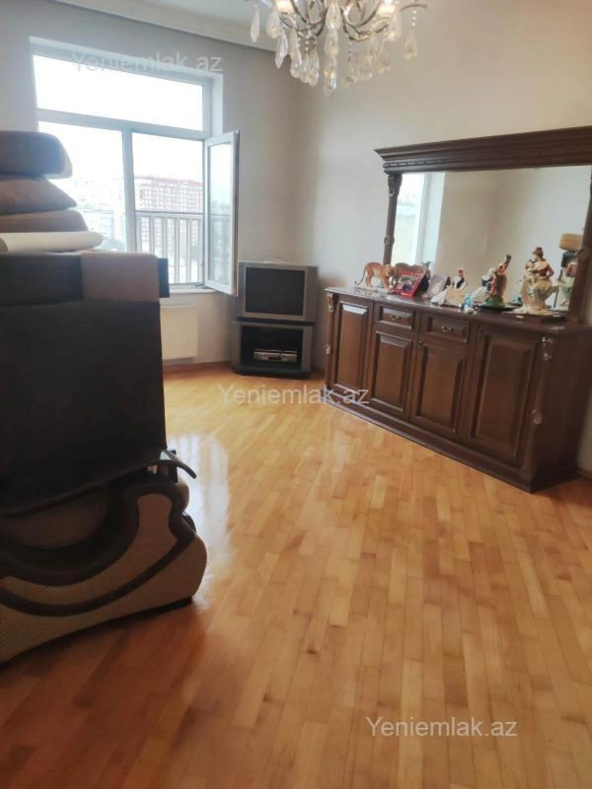 Satılır 3 otaqlı yeni tikili 96 m²