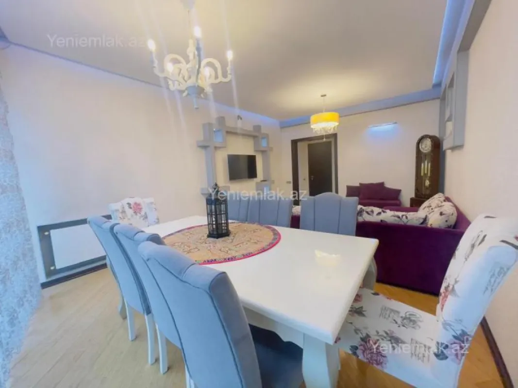 Satılır 3 otaqlı yeni tikili 115 m²