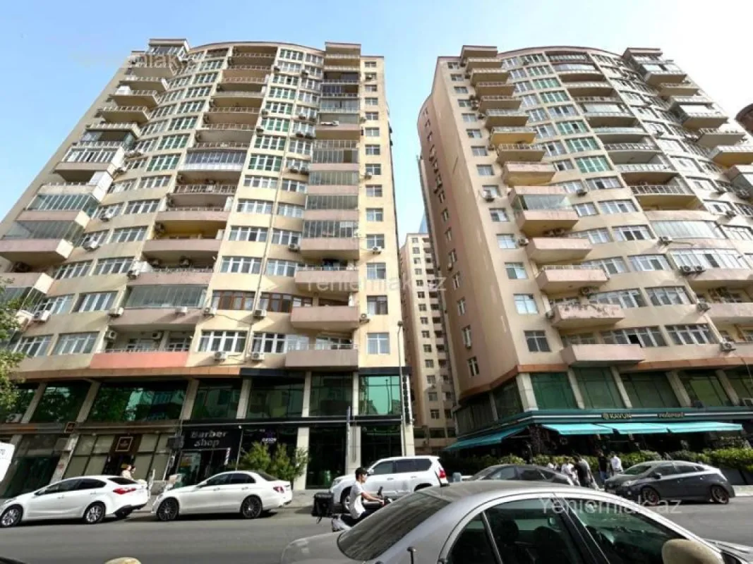 Satılır 3 otaqlı yeni tikili 115 m²