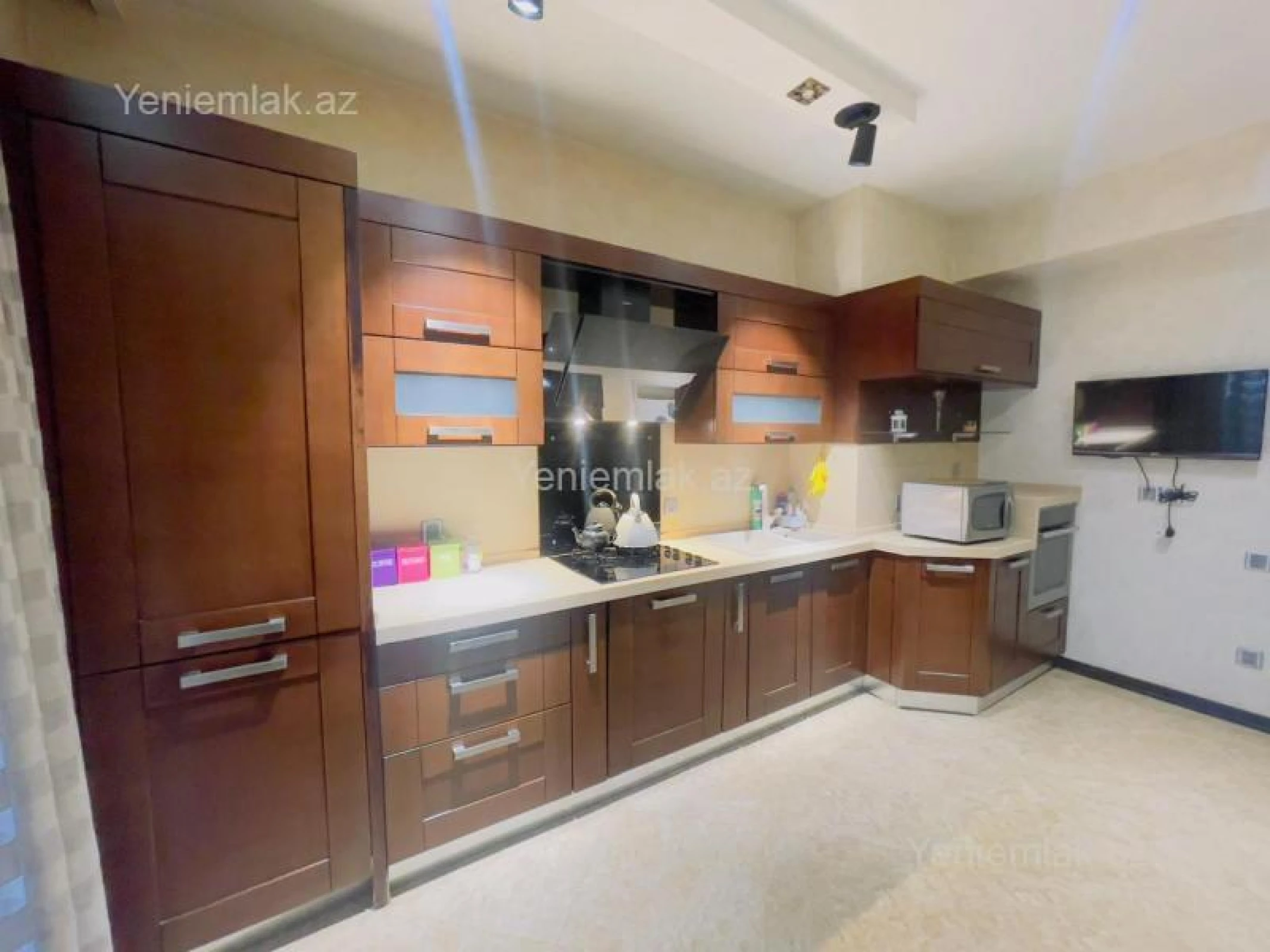 Satılır 3 otaqlı yeni tikili 115 m²