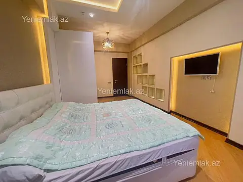 Satılır 3 otaqlı yeni tikili 115 m²
