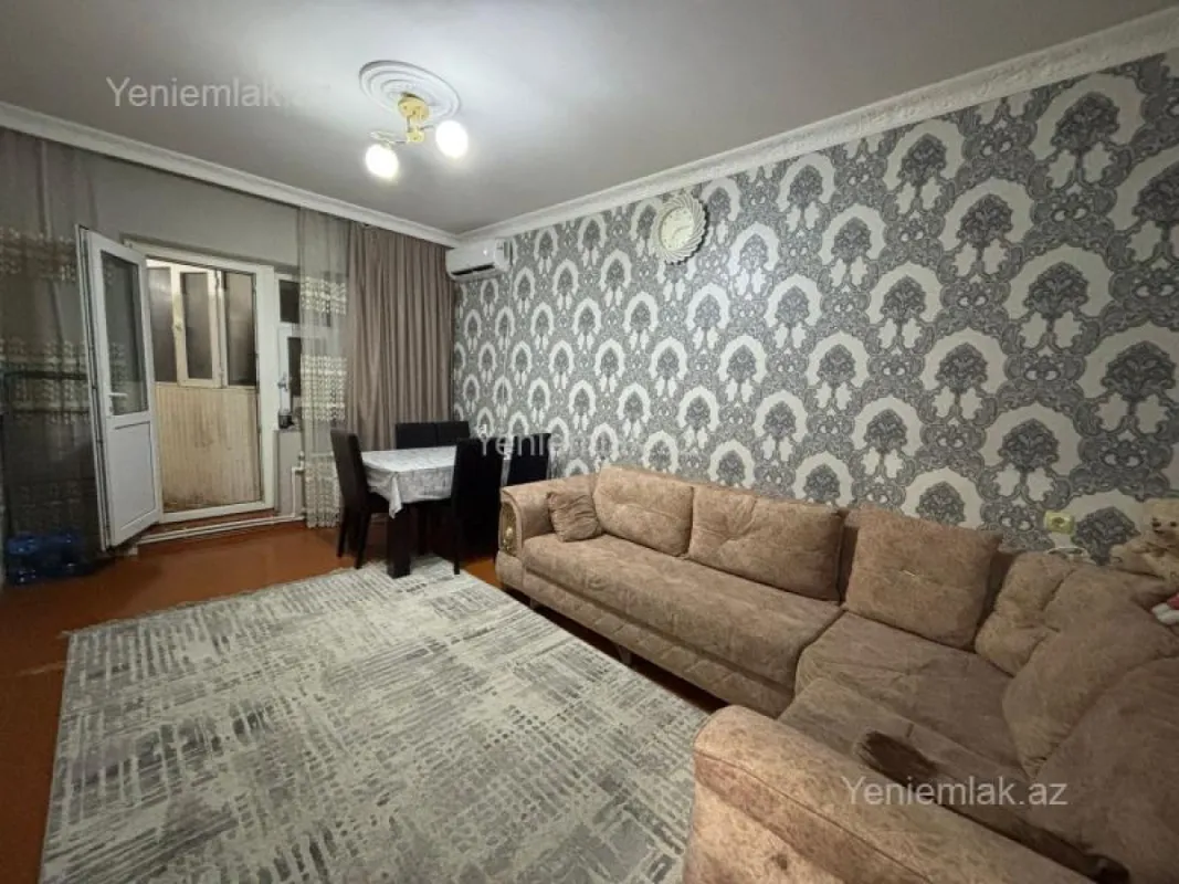 Satılır 1 otaqlı köhnə tikili 45 m²
