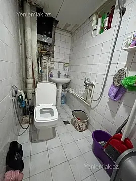 Satılır 1 otaqlı köhnə tikili 45 m²