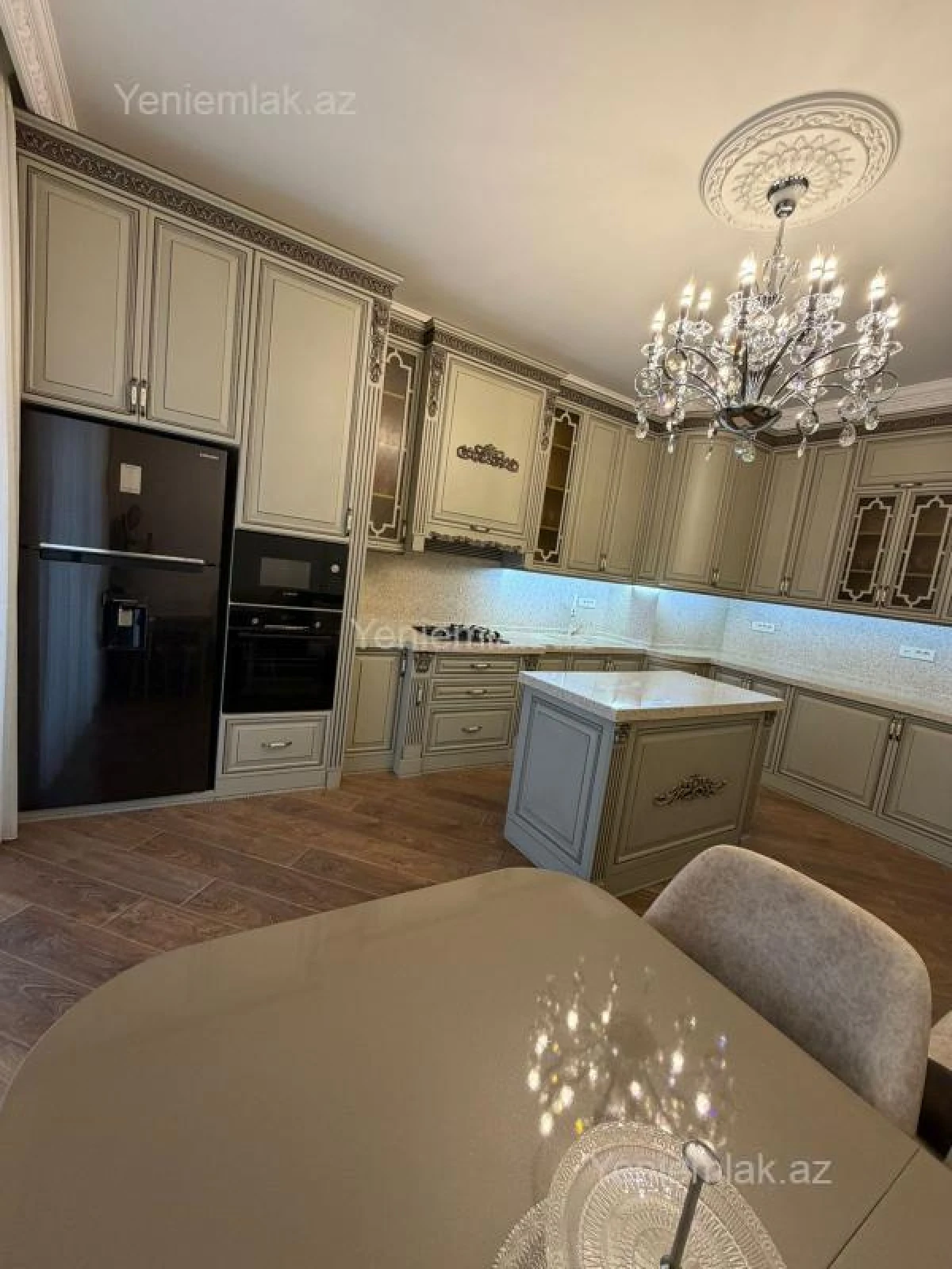 Satılır 4 otaqlı yeni tikili 161 m²