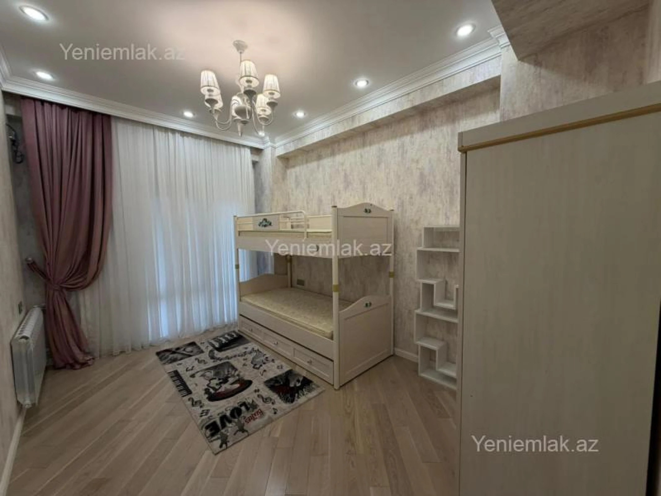 Satılır 3 otaqlı yeni tikili 120 m²