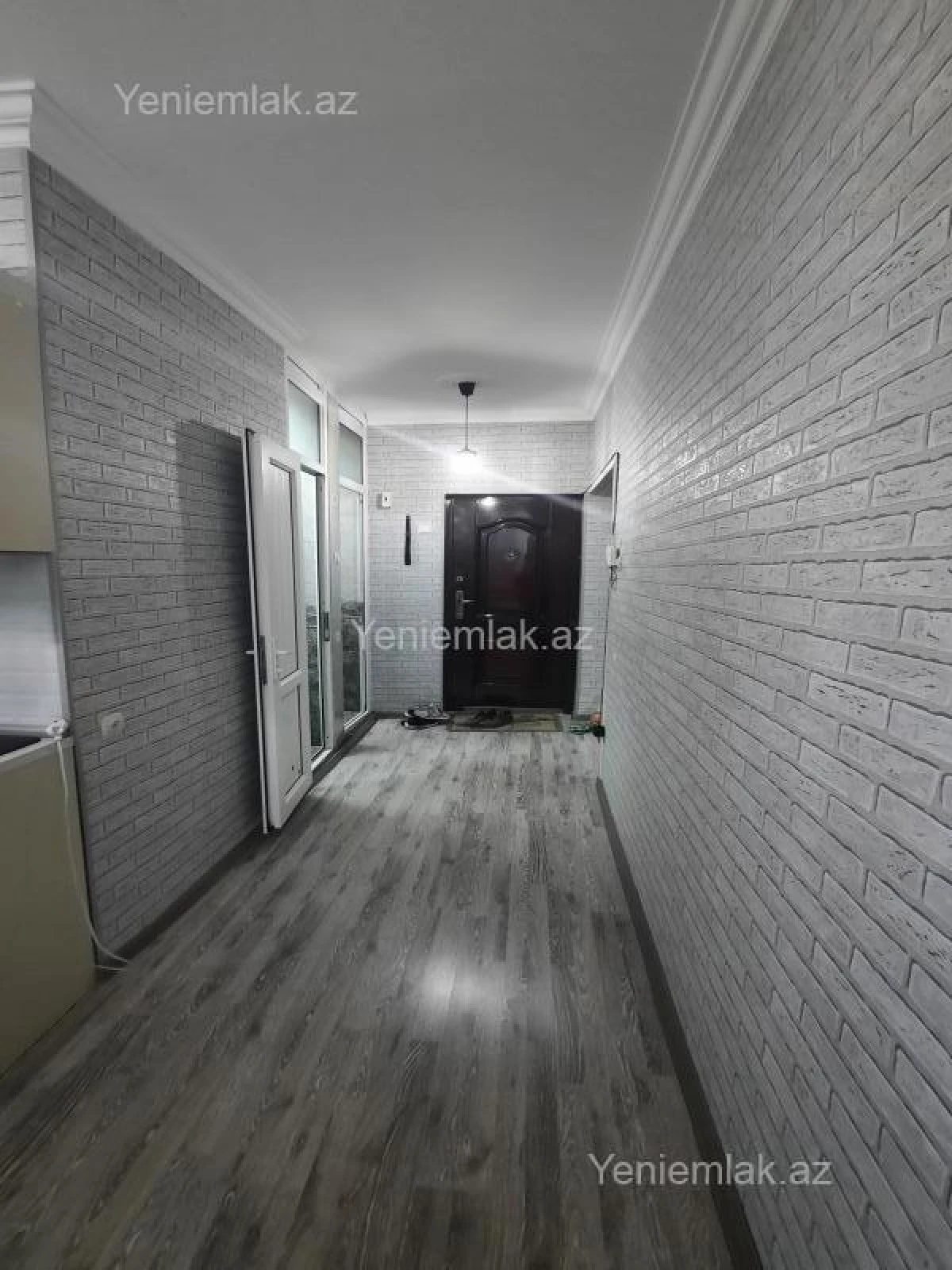 Satılır 2 otaqlı köhnə tikili 55 m²