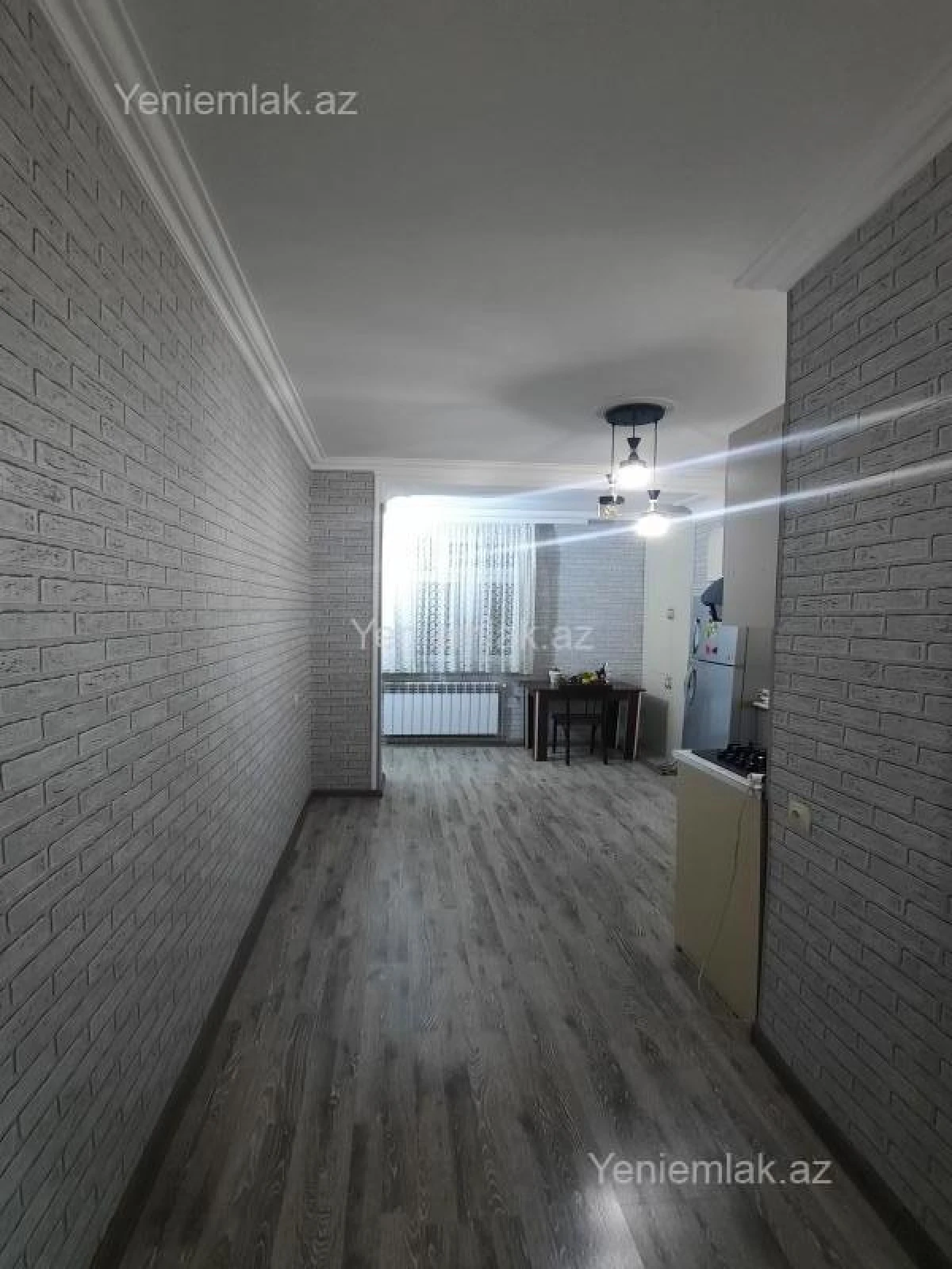 Satılır 2 otaqlı köhnə tikili 55 m²