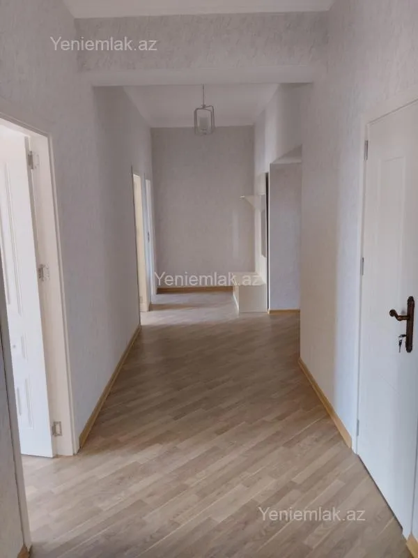 Satılır 4 otaqlı yeni tikili 133 m²