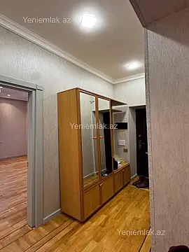 Satılır 3 otaqlı köhnə tikili 83 m²