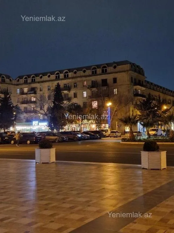 Satılır 3 otaqlı köhnə tikili 83 m²