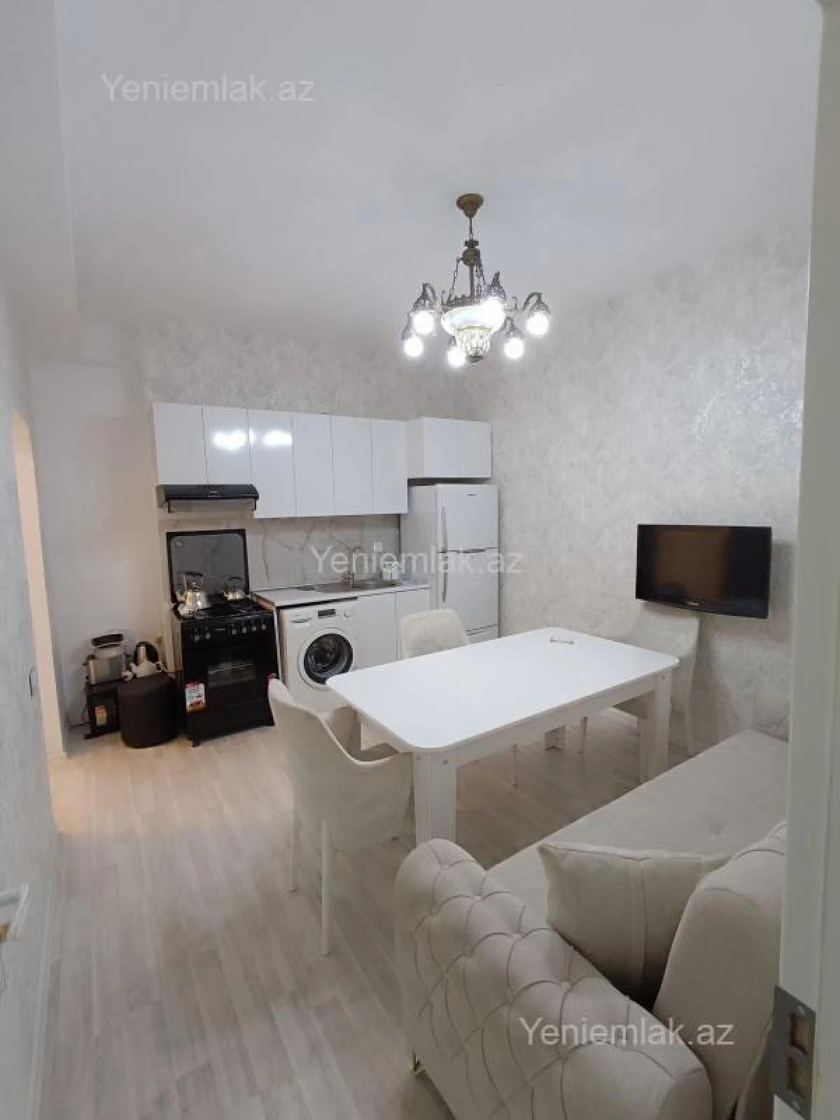 Satılır 3 otaqlı yeni tikili 60 m²