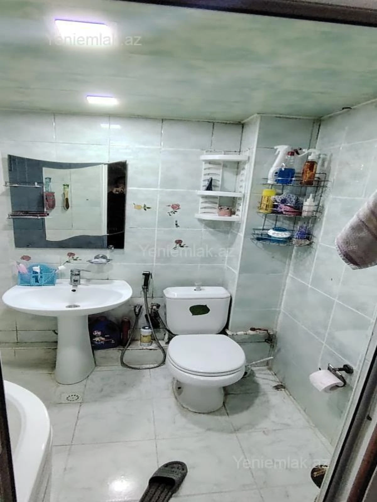 Satılır 3 otaqlı köhnə tikili 80 m²