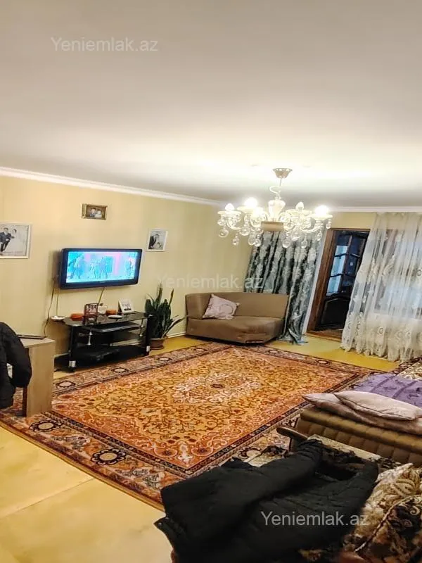 Satılır 3 otaqlı köhnə tikili 80 m²