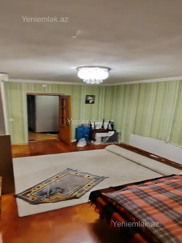 Satılır 3 otaqlı köhnə tikili 80 m²