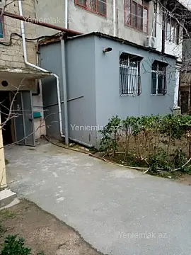Satılır 3 otaqlı köhnə tikili 80 m²